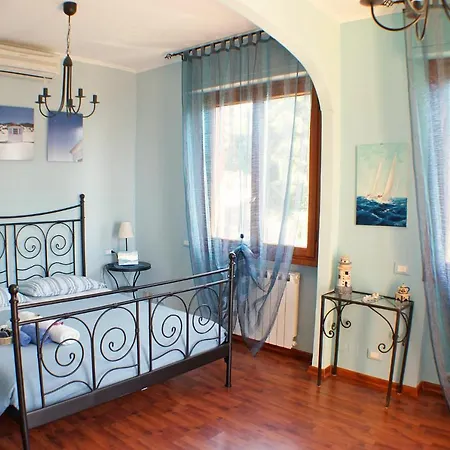 וילה Sleeps 8 Pool Air Con *